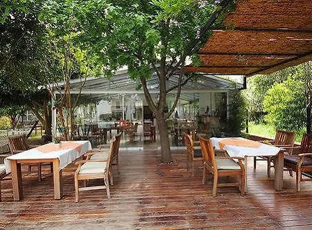 Aparthotel Vira