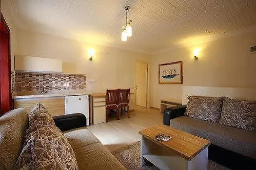 Lägenhetshotell Vira 3*