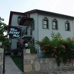 Vira Ξενοδοχείο με διαμερίσματα